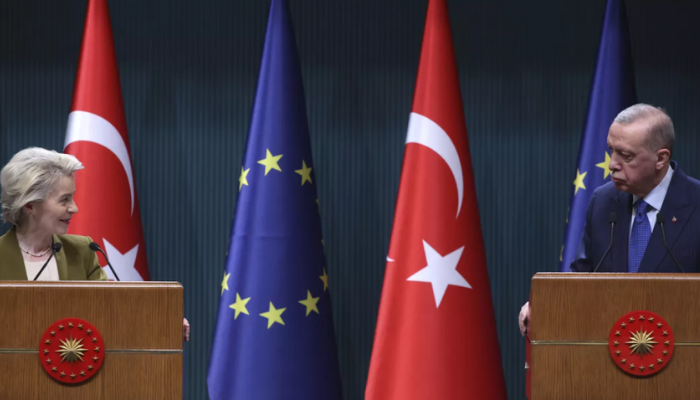 European Commission President Ursula von der Leyen and Turkish President Recep Tayyip Erdoğan at a joint press conference in Ankara